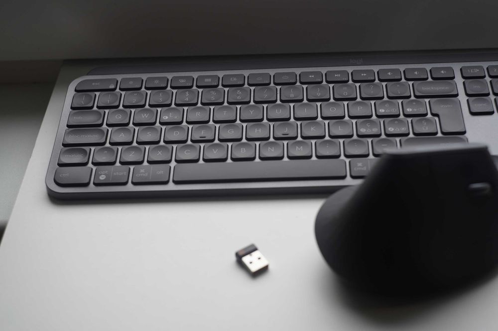 Logi MX keys keyboard tastatura si mouse MX Vertical cu unifier