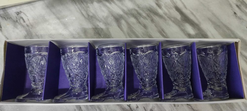 Продам хрустальные стопки ,,Сапожок,, времен СССР.