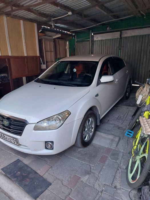Автомобиль  ,FAW Besturn B50