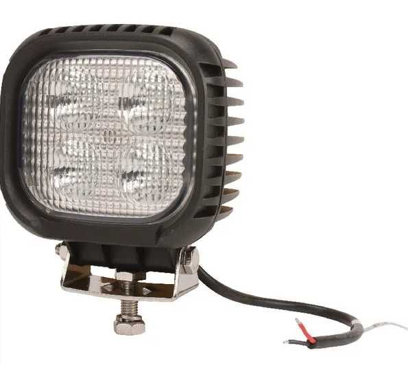 proiector cu led pentru tractoare