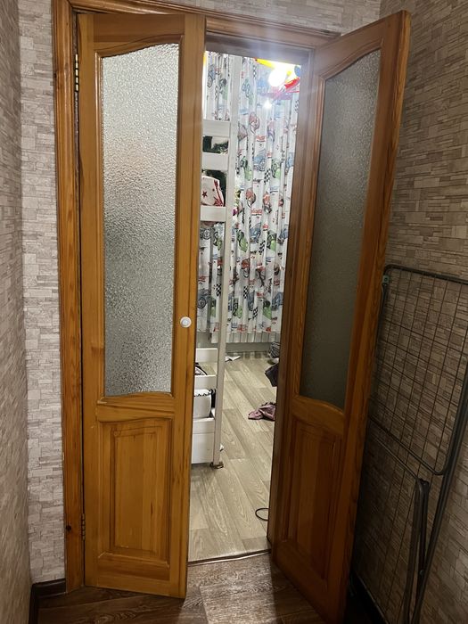 Продам деревянные двери