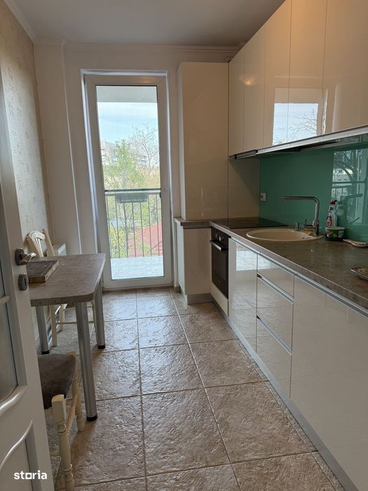 Apartament 2 camere, 57 mp , balcon 7 mp, boxă, Platinia str Constanta