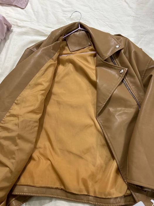 Стильная кожаная куртка