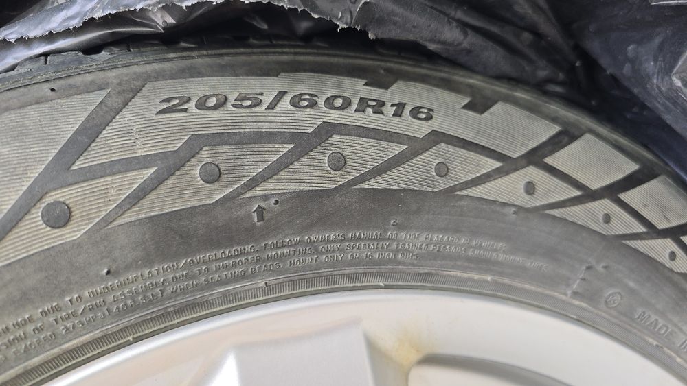 Set roti iarna 205/60 R16