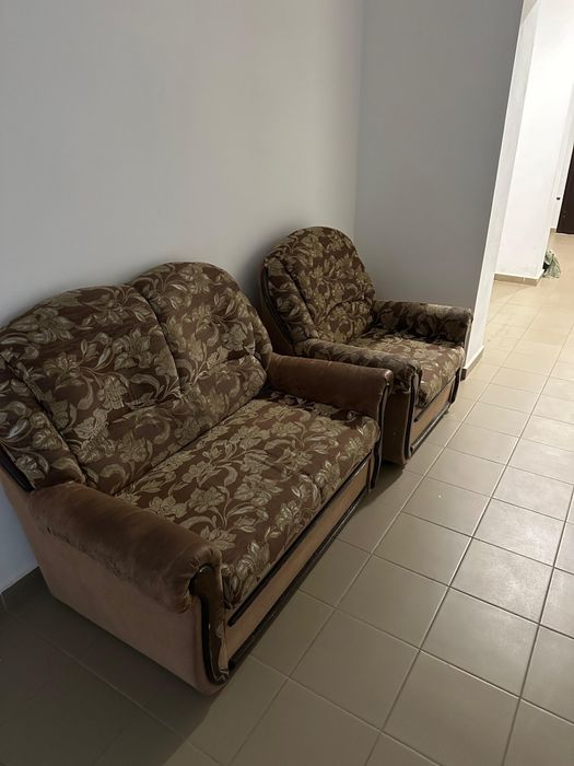 Продам диван в хорошем состоянии