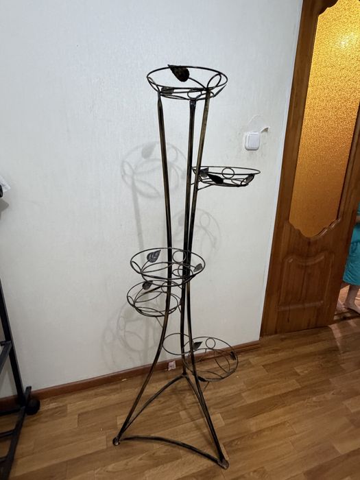 Подставка для растений