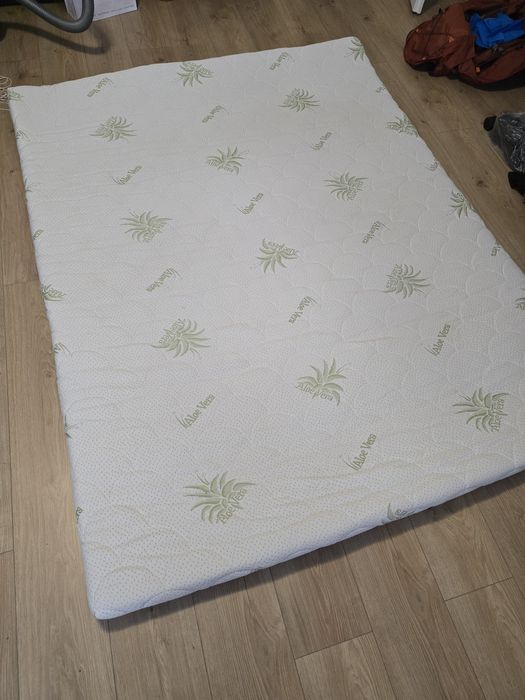 Topper saltea 190×153 cu husa din material textil, spuma poliuretanica