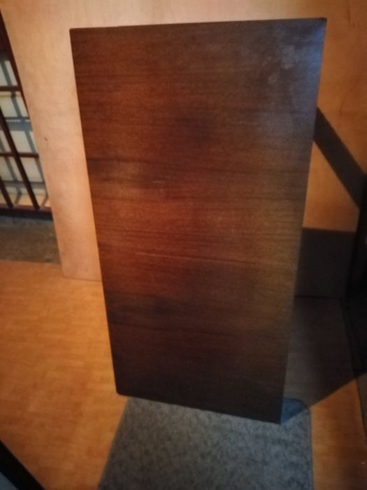 Холна маса с колелца