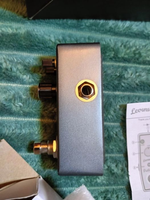 Педаль эффектов Distortion