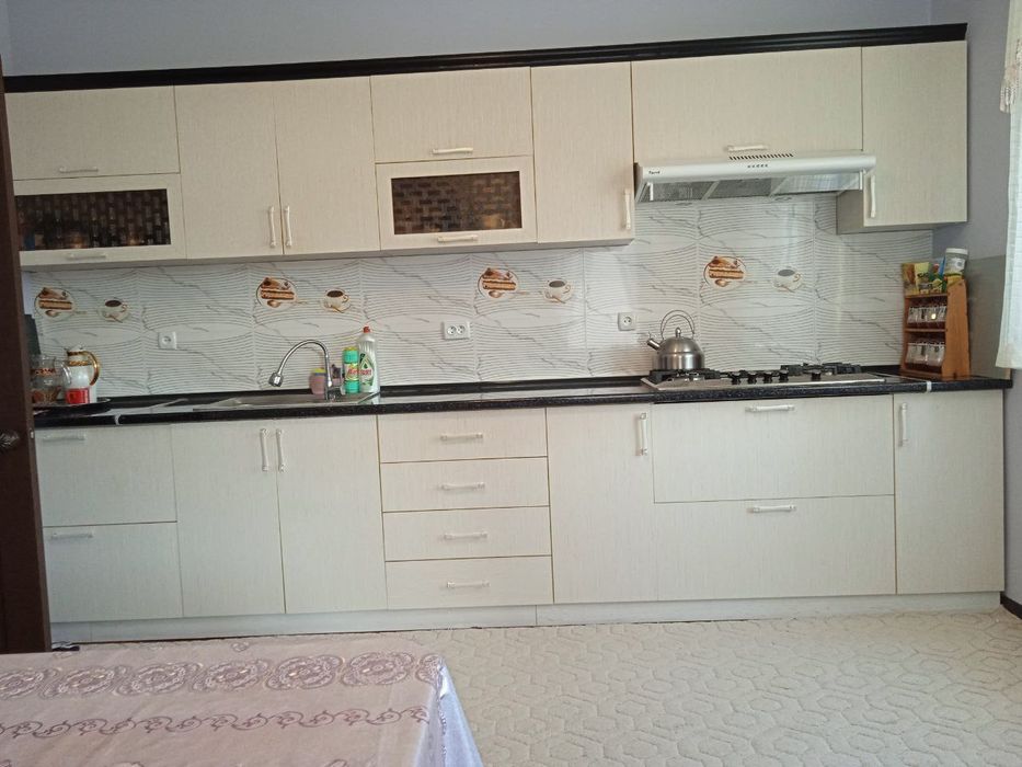 Vobkent tumanida 6 sotixli kottej sotiladi