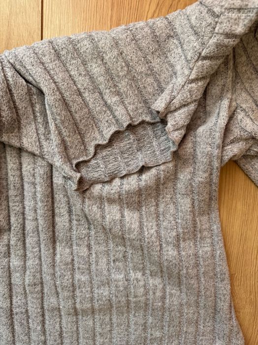 Блузи поло с висока яка