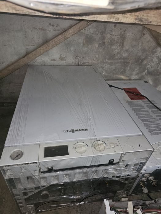 Котел Продается Двухконтурние котел 240кв неметский