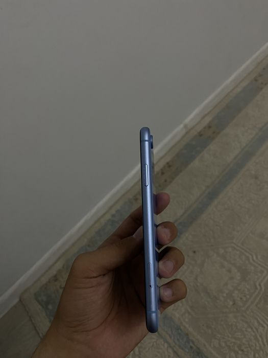 Айфон Хр 64 гб.