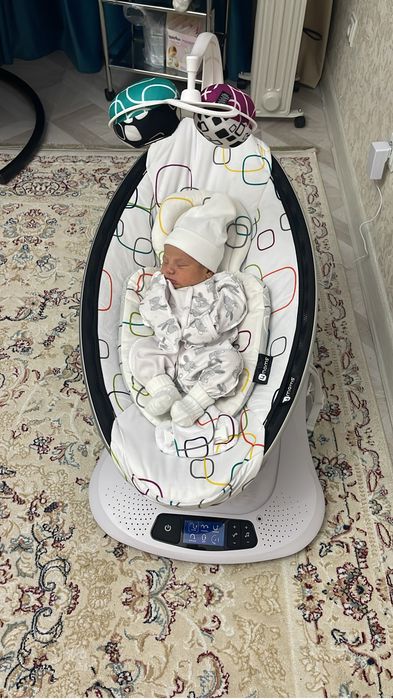 Шезлонг  4Moms MamaRoo4