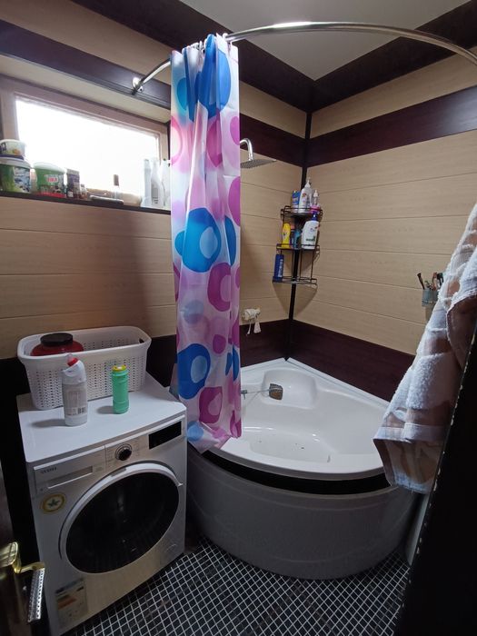 5 хонали Уй манзил янгийол тумани А.Ортиковда озбекистон стансияси.