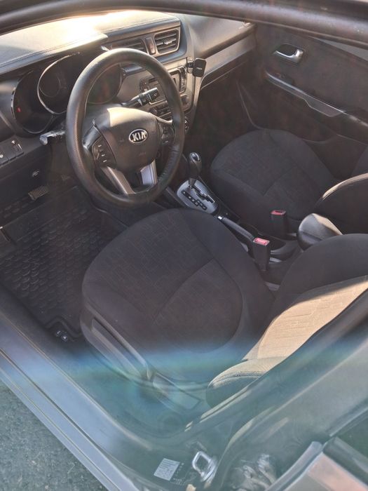 Kia Rio 1.6 бензин