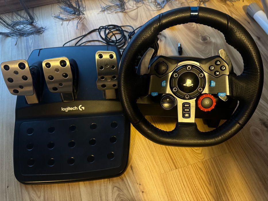 Волан и педали Logitech G29