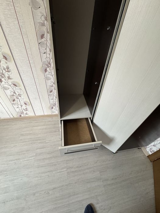 Продам шкаф в хорошем состоянии!