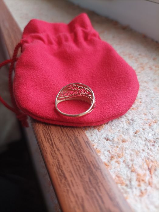 Tilla uzuk pr 585 rassiya .yangi 1.46 gr