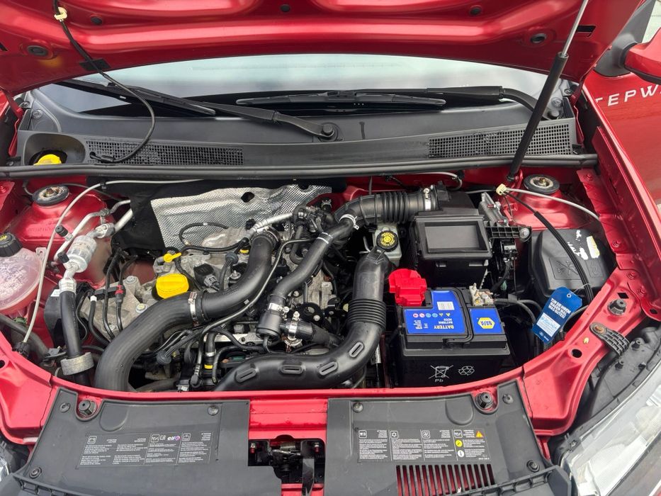 Vând Dacia Sandero Stepway