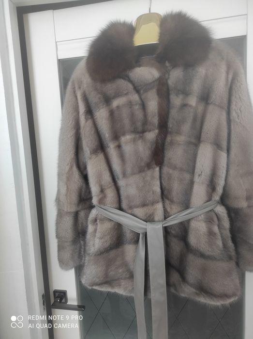 Продам норковую шубу