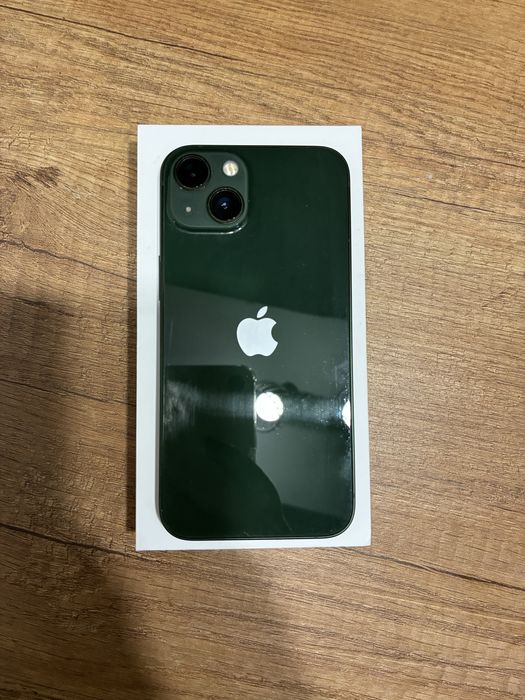 Iphone 13 Перфектен !