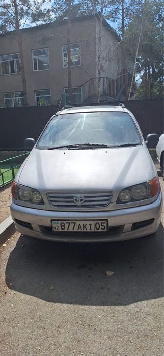 Toyota Ipsum жағдайы жақсы