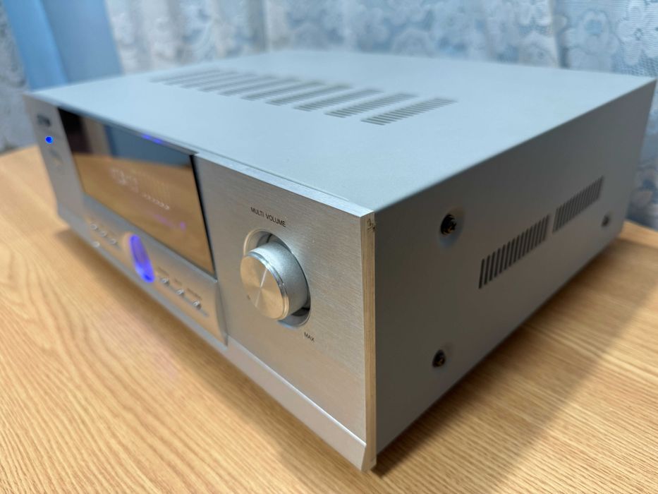 Amplificator,statie,putere,INTERVISION-sunet de cristal cu bass profund si inalte bine definite !