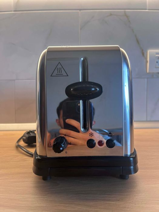 Prăjitor de pâine Russell Hobbs