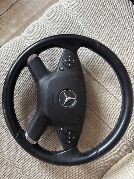 Волан Мерцедес w212