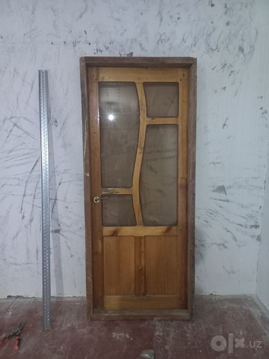 Eshik sotiladi holati yaxshi