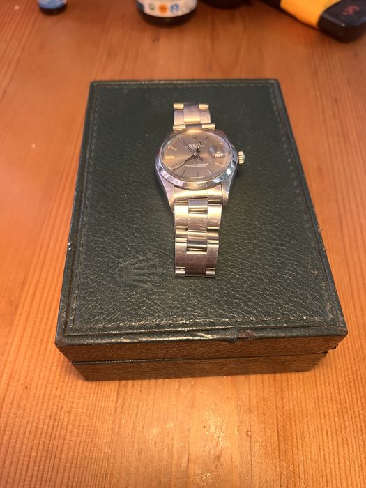 Rolex Oyster Perpetual Date 15200 – 34 мм