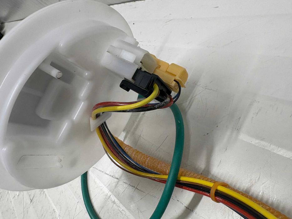 Помпа резервоар / Горивна помпа / БМВ Х5 Г05 Х6 Г06 Х7 Г07 Бензин