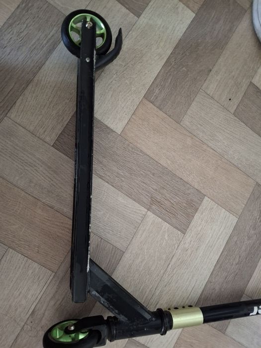 Трюковой самокат