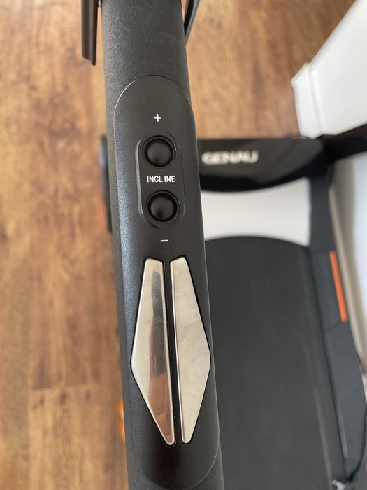 Беговая дорожка Genau M800