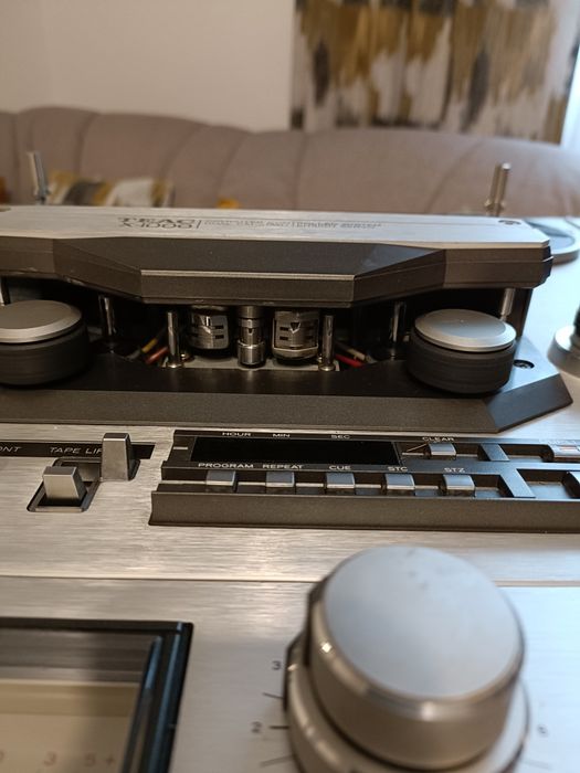 Magnetofon TEAC x 1000
