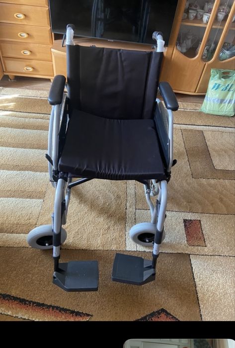 Инвалидная коляска новая