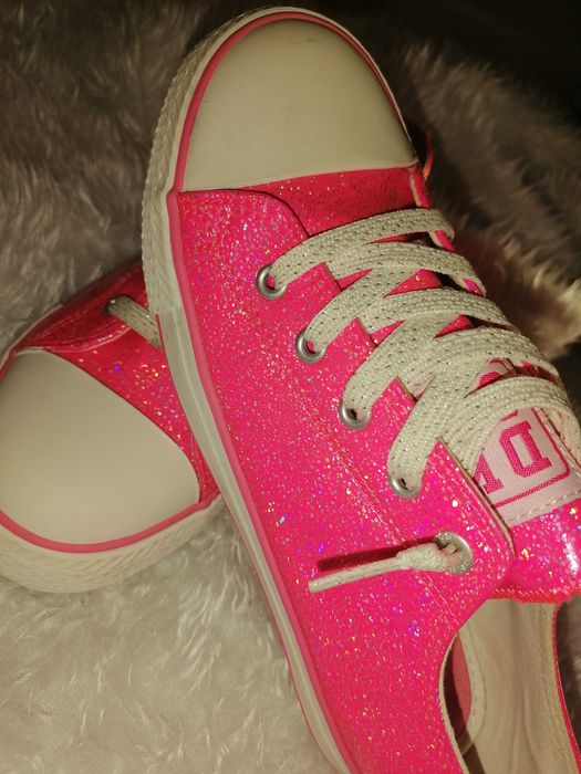 Блестящи кецове-36