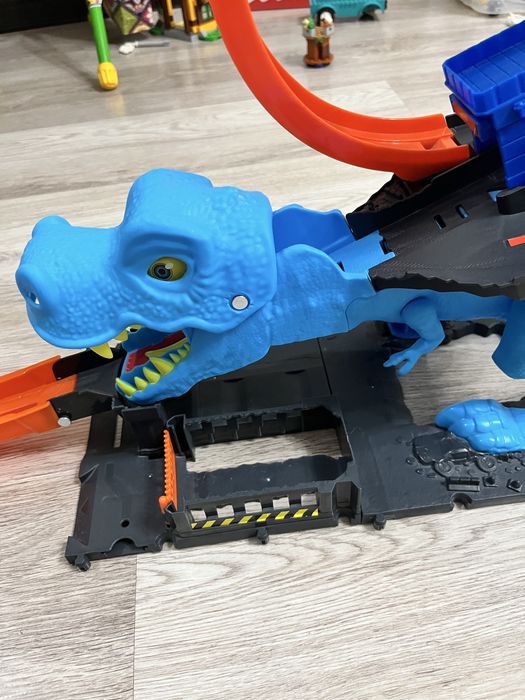 Продам набор Hot wheels