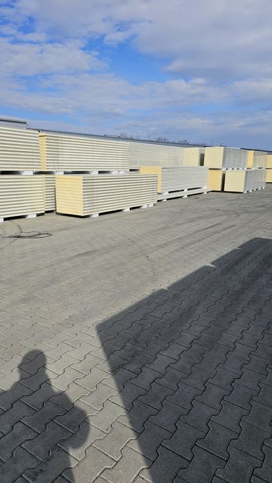 Panouri Sandwich ideale pentru construcții!