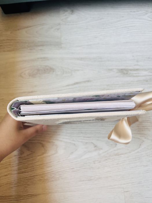 Книга за моминско парти