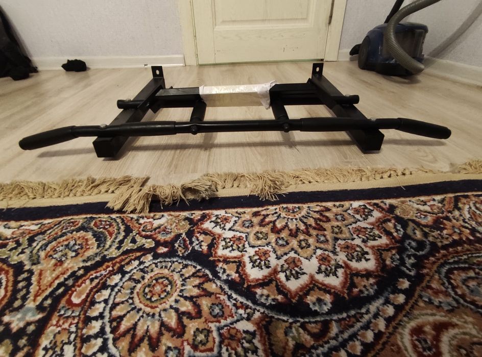 Турник настенный новый