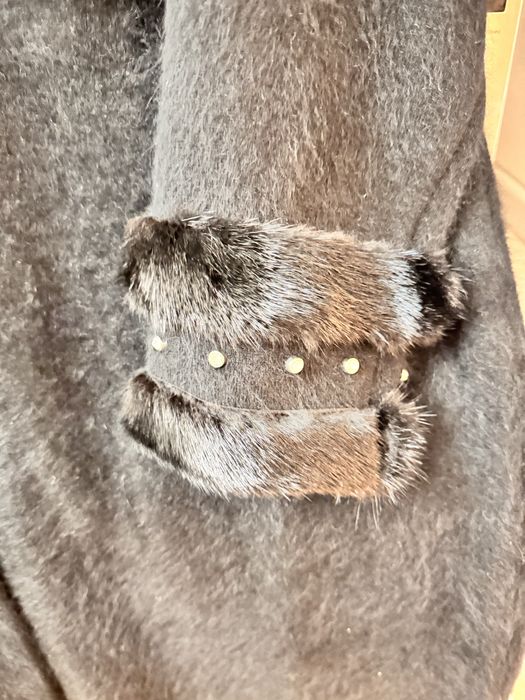 Черно палто универсален размер