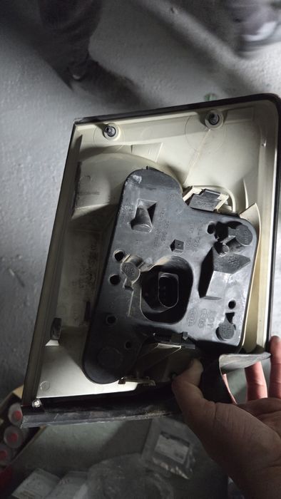 Stop sau tripla dreapta spate audi a 4 din 2004 berlina