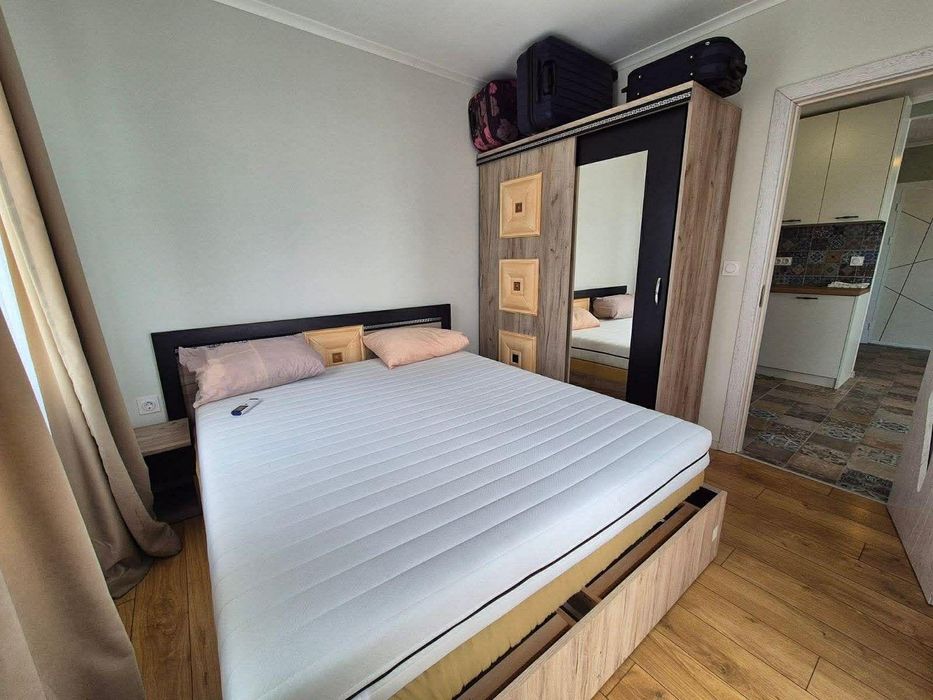 Дава се под наем Двустаен апартамент в Варна, Кайсиева градина - 60 кв.м за 348.84 € - Снимка #2