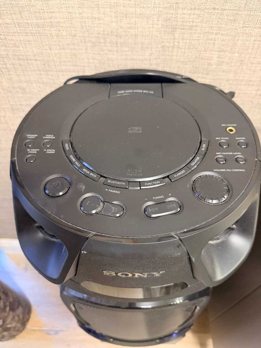 Домашна аудио система SONY MHC-V13 в перфектно състояние .