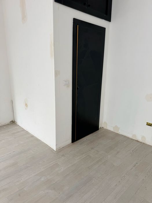 Inchiriez spatiu comercial