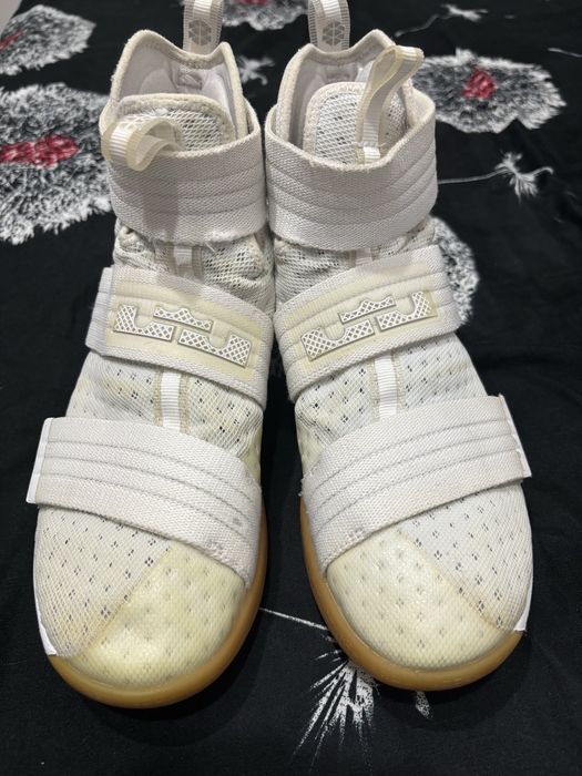 Nike Lebron James  marimea 40,5