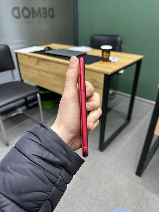 Iphone 11 Red product