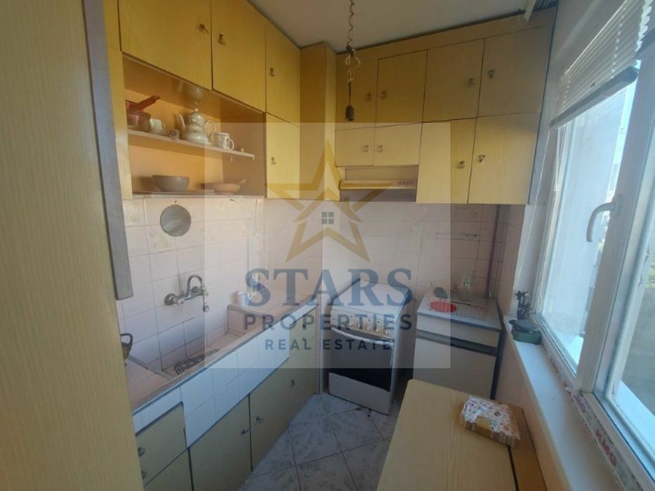 Продава се Тристаен апартамент в Варна, Базар Левски - 90 кв.м за 1020 €/кв.м - Снимка #1